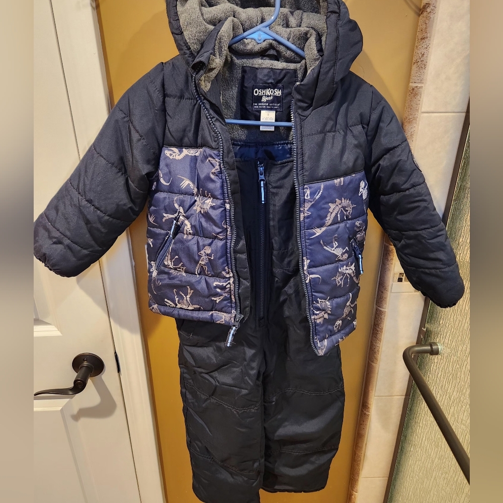 OshKosh Snowbib Set Size 5
